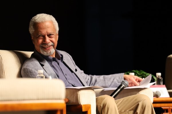 配资门户官方网站查询 “思乡，于我是失去故乡”，诺奖得主古尔纳中国首站谈创作